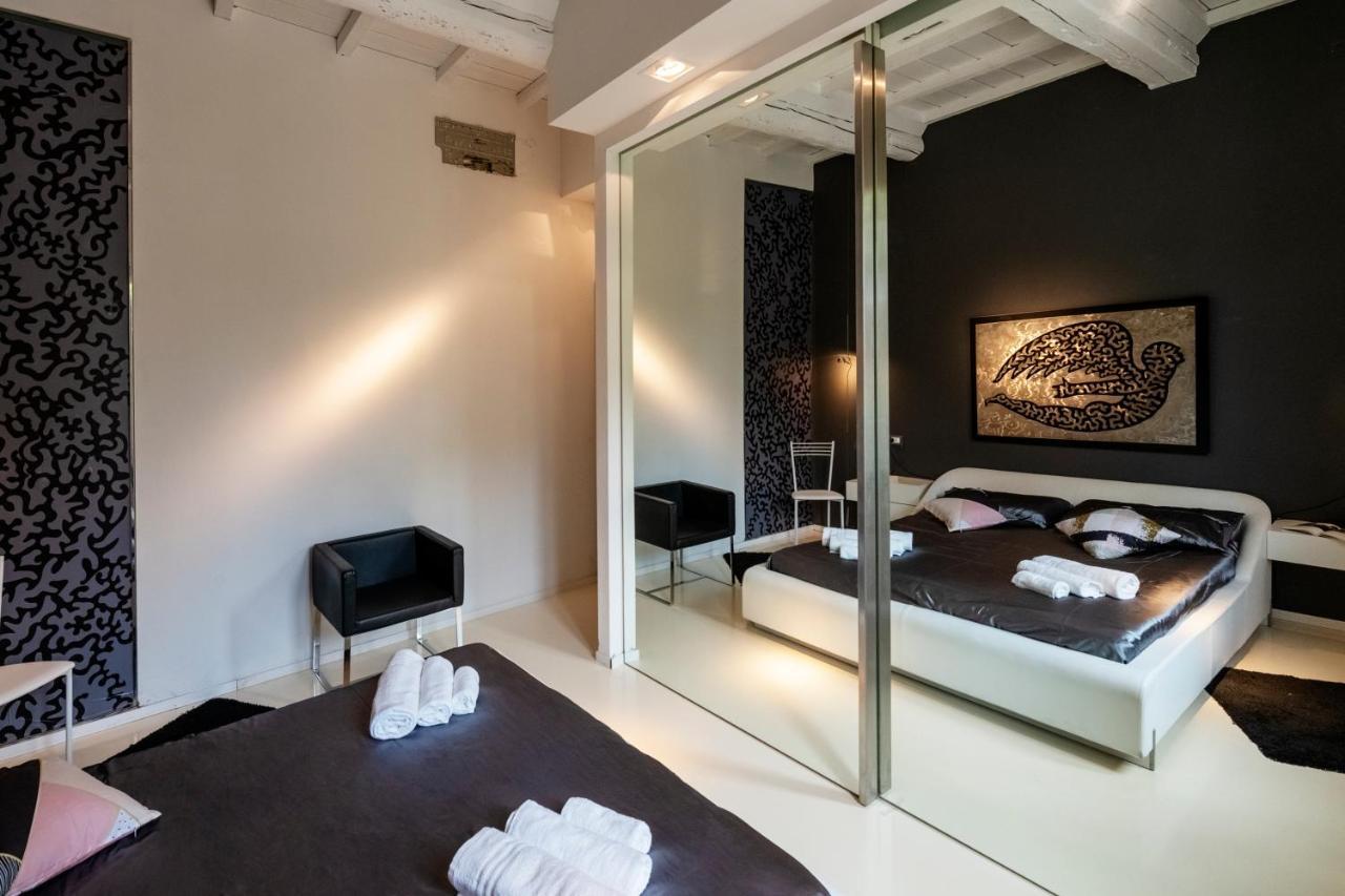 Charming Flat In Centro A Ferrara Con Posto Auto Villa Ngoại thất bức ảnh