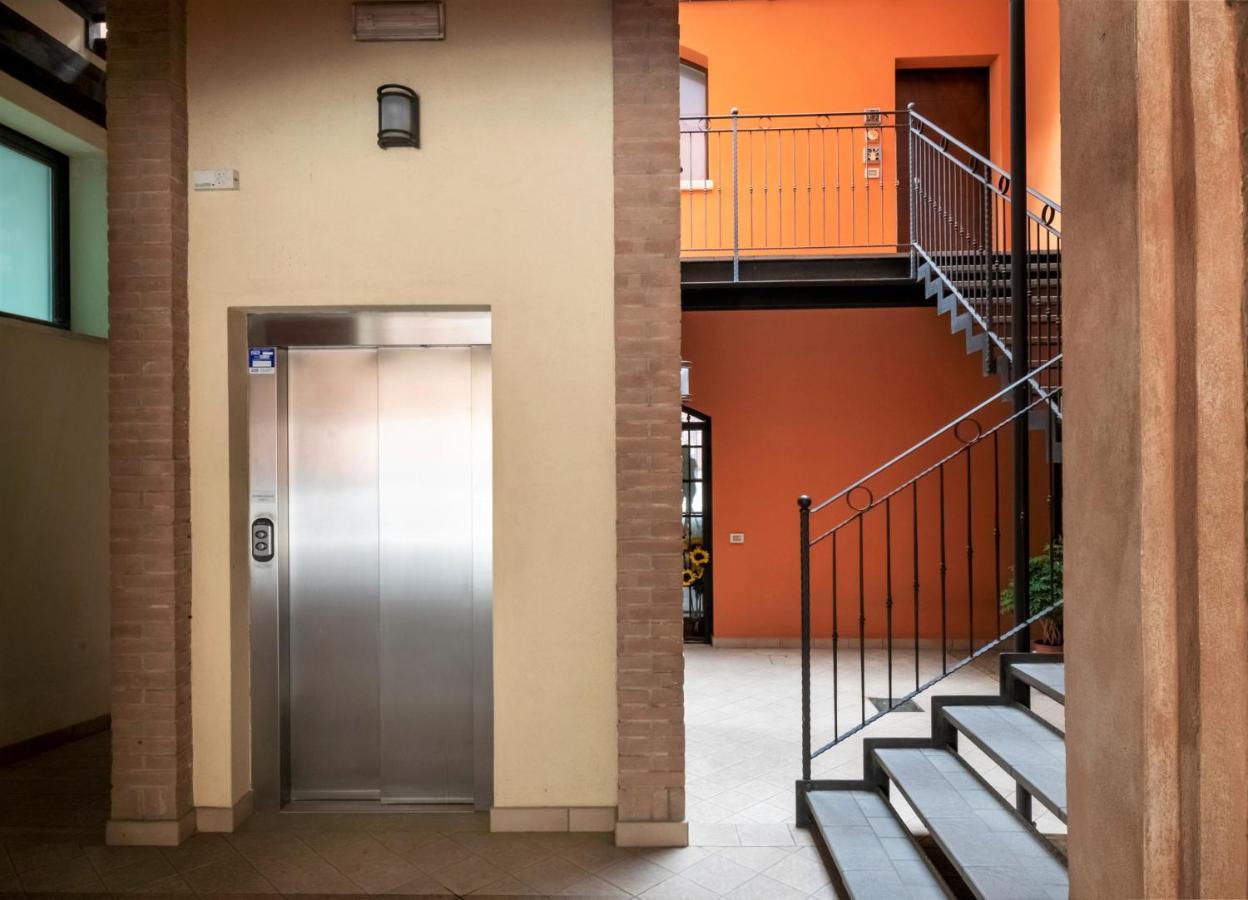 Charming Flat In Centro A Ferrara Con Posto Auto Villa Ngoại thất bức ảnh